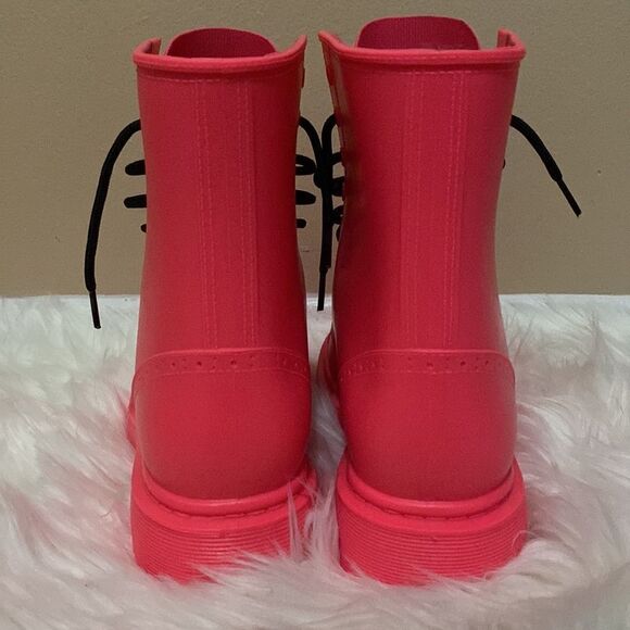 Madden Girl Portland Rain Boot Neon Pink - Size 9 - Picture 9 of 12